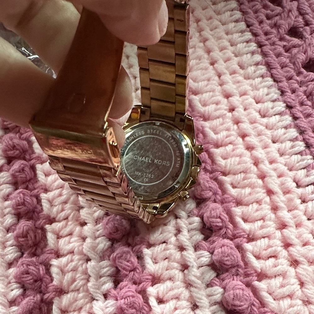 Michael Kors Women's Gold/RoseGold Watch - Picture 4 of 5